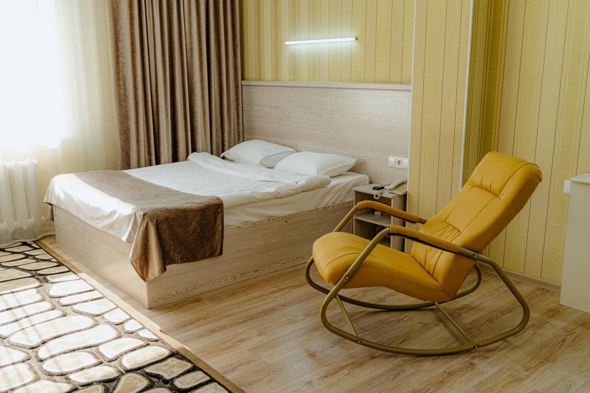 Union Plaza Hotel Nur-Sultan  Exterior photo